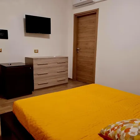 Tre Pandele Bed & Breakfast